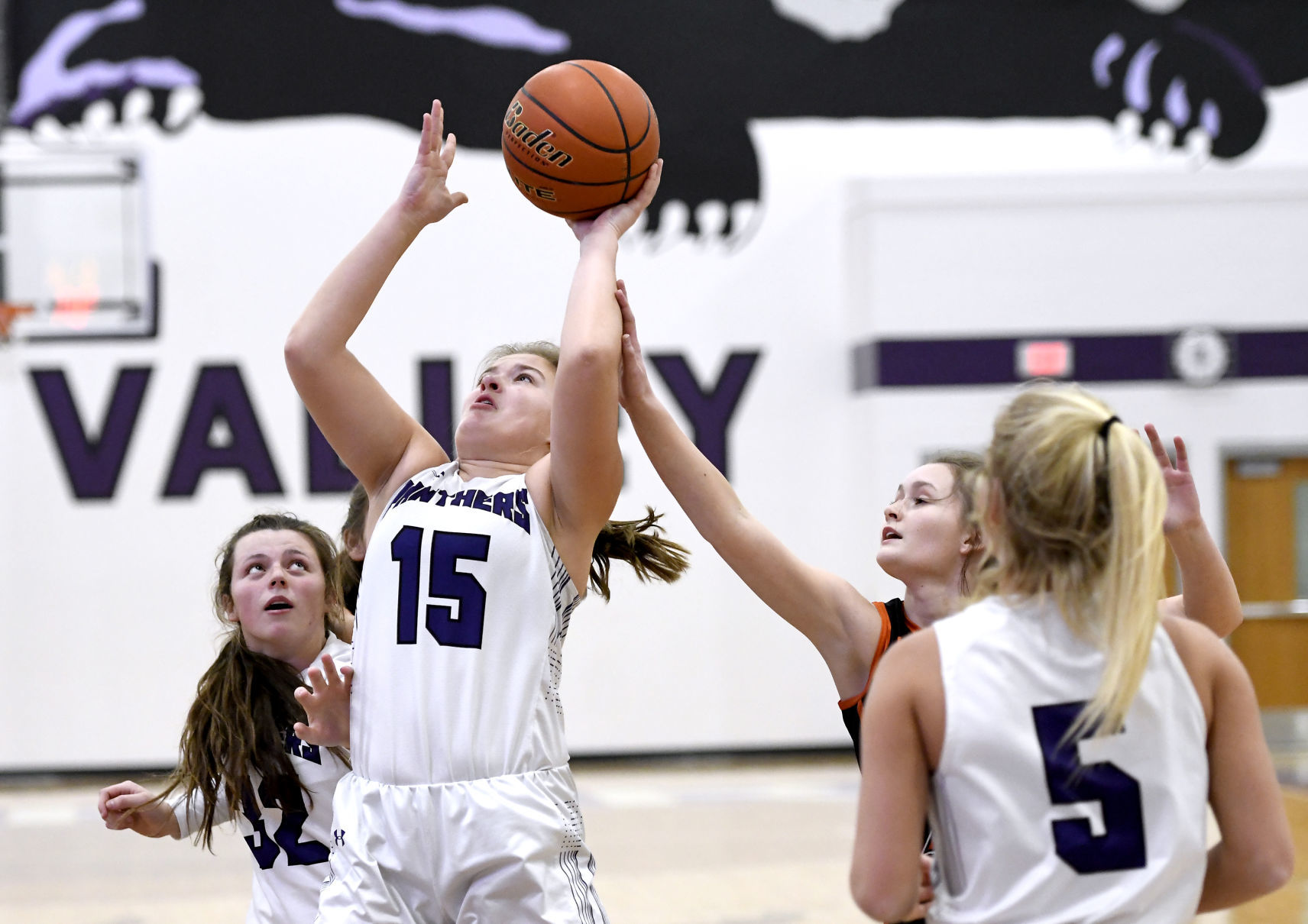 Dakota Valley hosts Dell Rapids